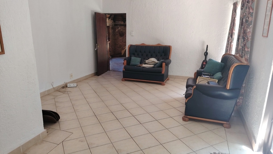 4 Bedroom Property for Sale in Wilkoppies North West